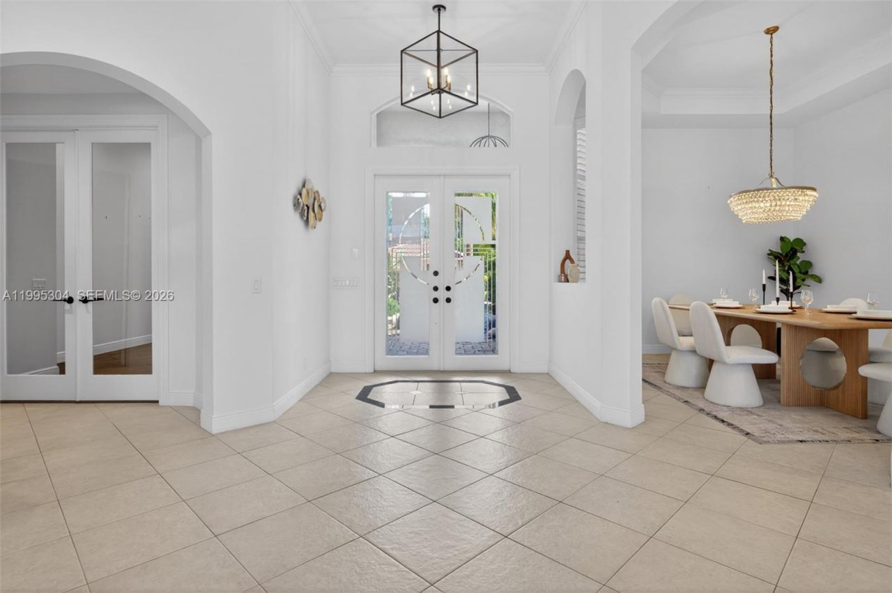 1396 Victoria Isle Dr, Weston, FL 33327 Photo