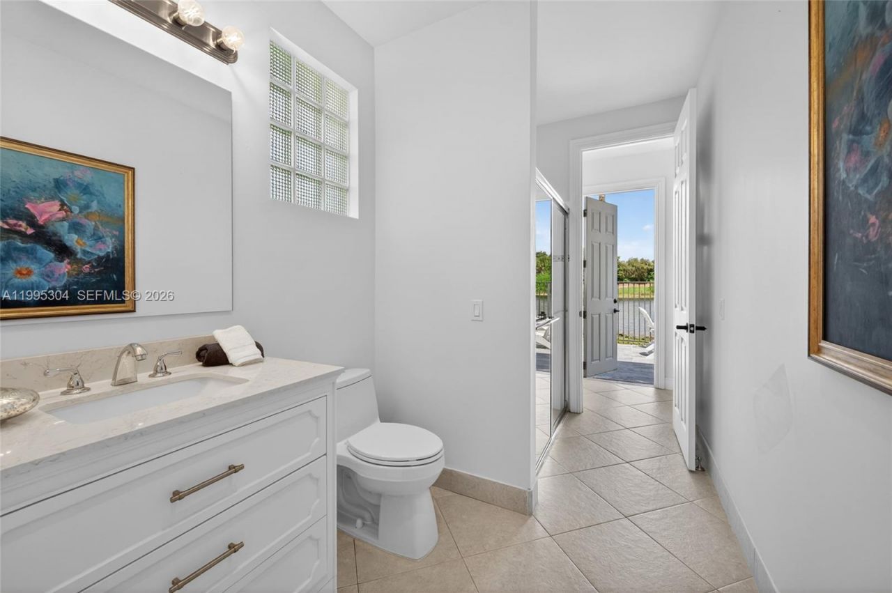 1396 Victoria Isle Dr, Weston, FL 33327 Photo