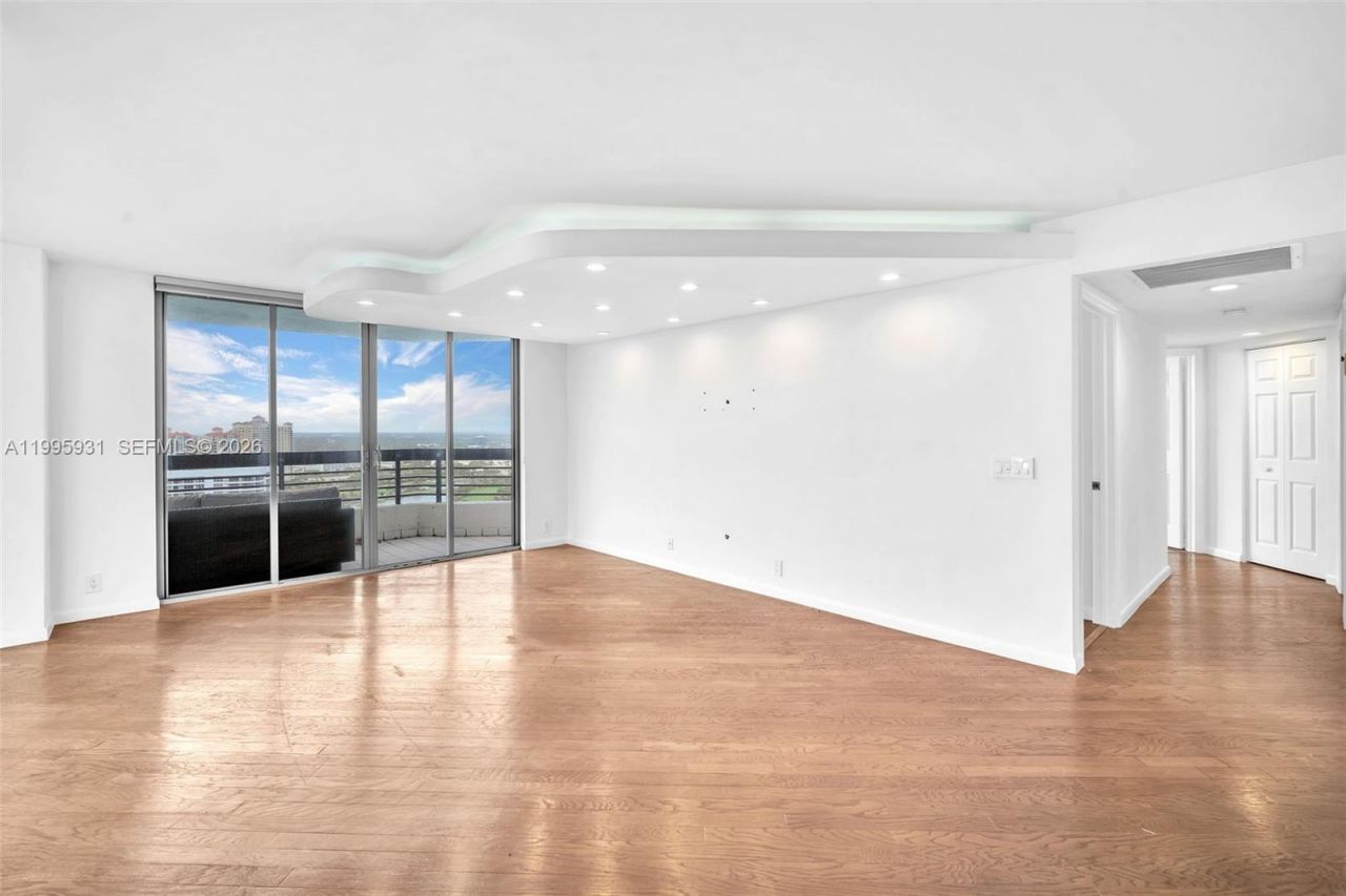 3500 Mystic Pointe Dr, Unit 3001, Aventura, FL 33180 Photo