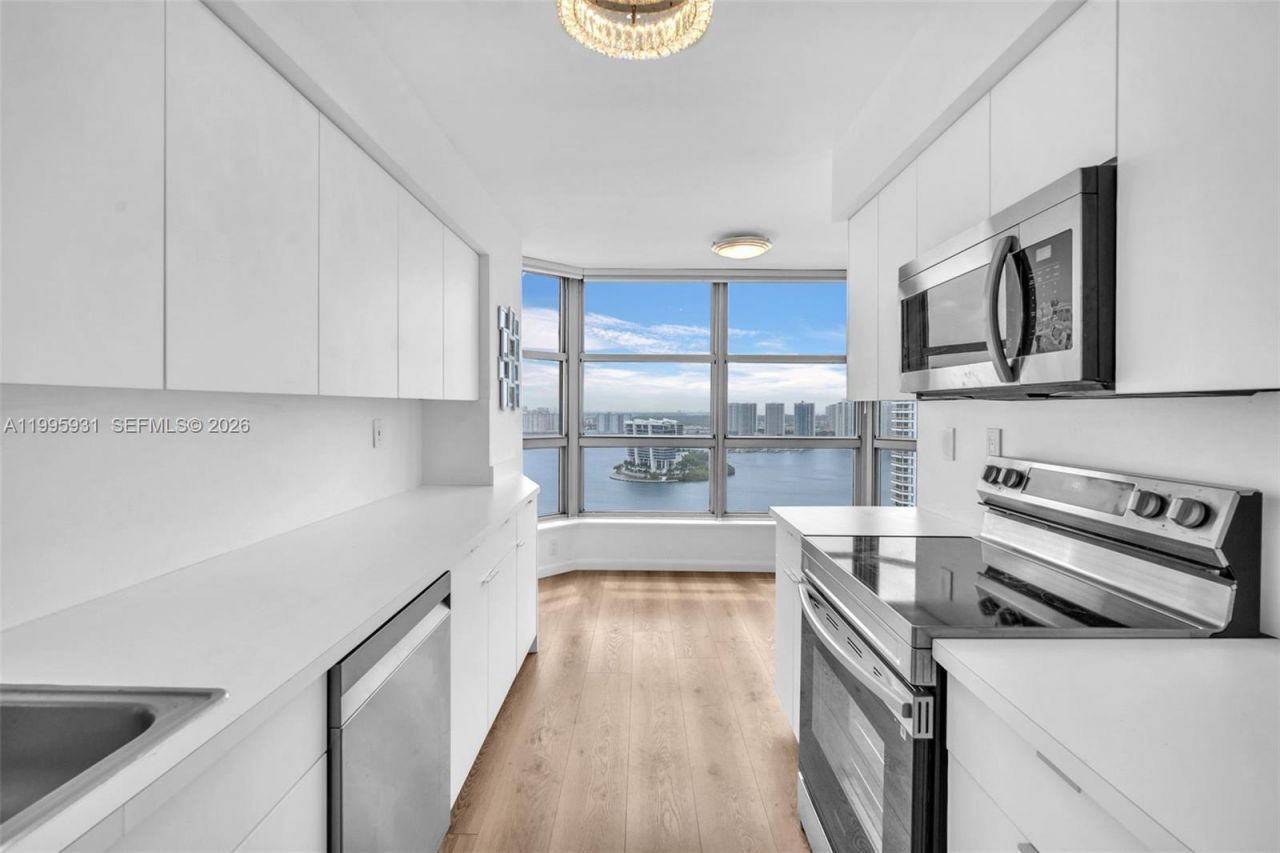 3500 Mystic Pointe Dr, Unit 3001, Aventura, FL 33180 Photo