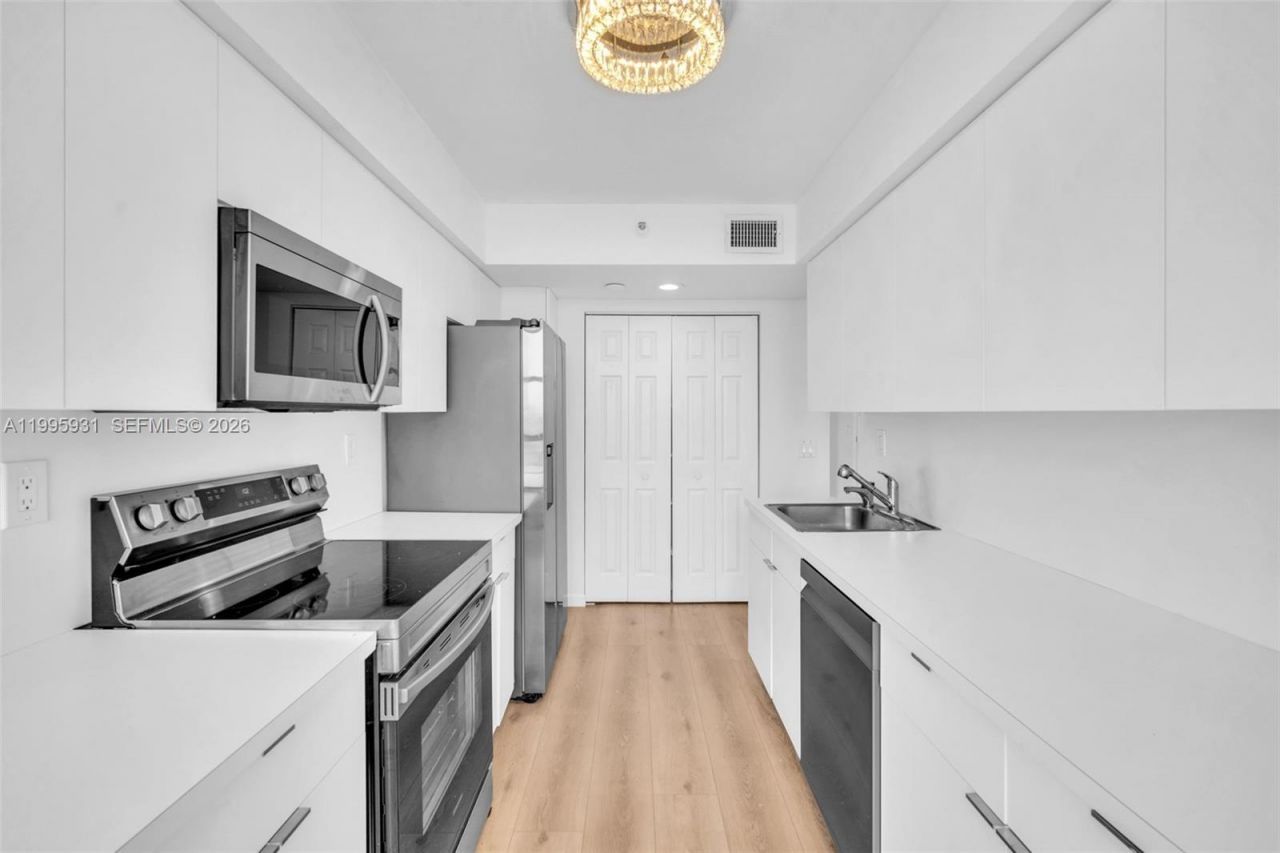 3500 Mystic Pointe Dr, Unit 3001, Aventura, FL 33180 Photo