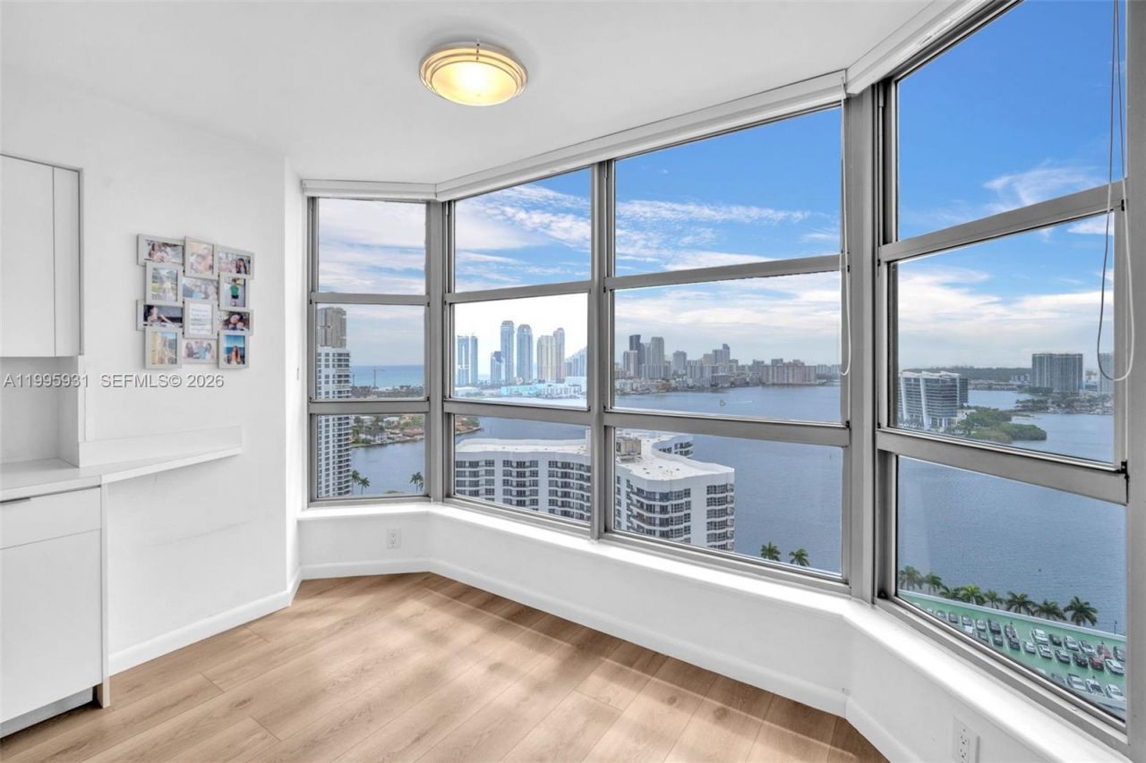 3500 Mystic Pointe Dr, Unit 3001, Aventura, FL 33180 Photo