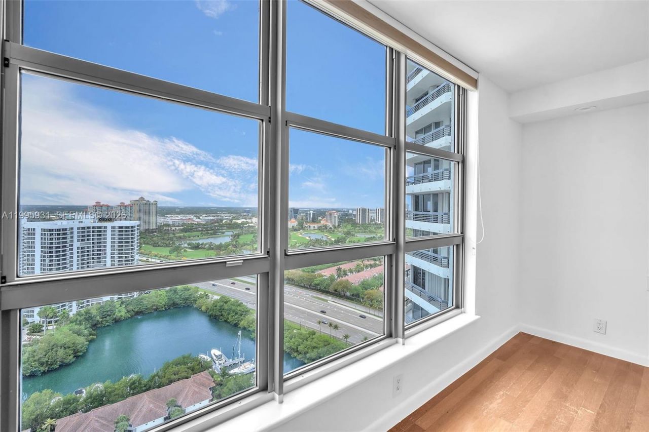 3500 Mystic Pointe Dr, Unit 3001, Aventura, FL 33180 Photo