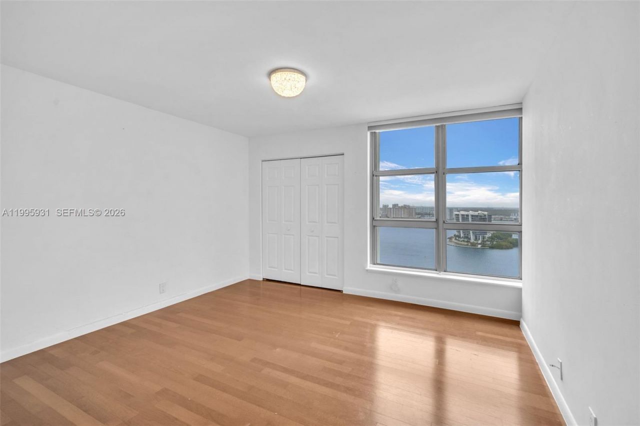 3500 Mystic Pointe Dr, Unit 3001, Aventura, FL 33180 Photo