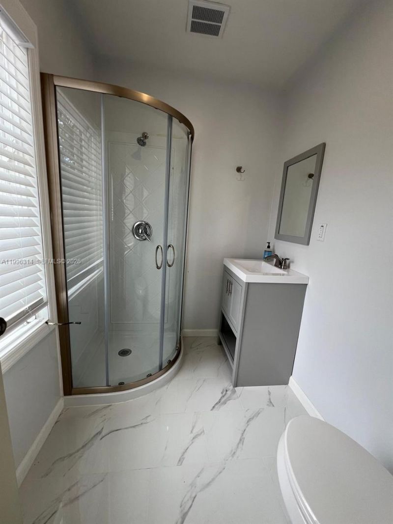 811 NW 21st Ct, Unit 811, Miami, FL 33125 Photo