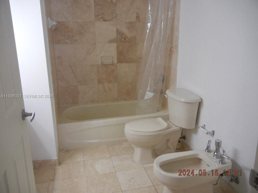 215 SW 42nd Ave, Unit PH07, Miami, FL 33134 Photo