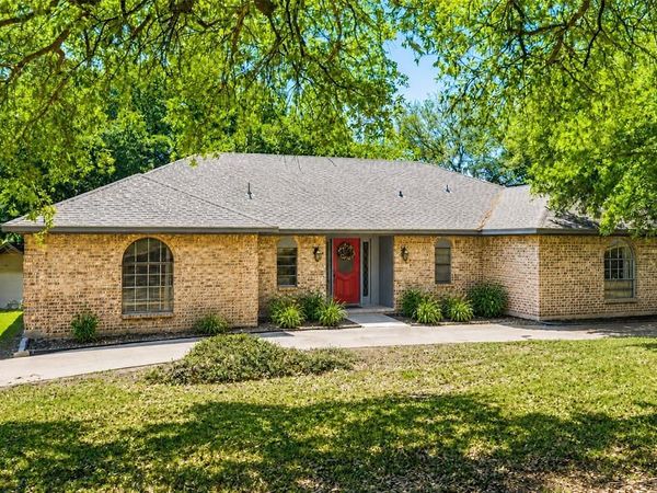 8240 Forest Ridge Drive, Woodway, TX 76712