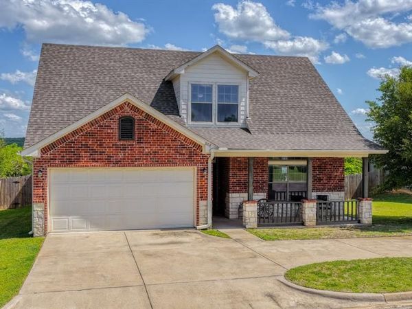 604 Holiday Hills Drive, Mineral Wells, TX 76067