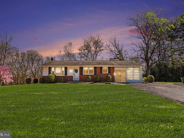 913 STEHMAN ROAD, MILLERSVILLE, PA 17551