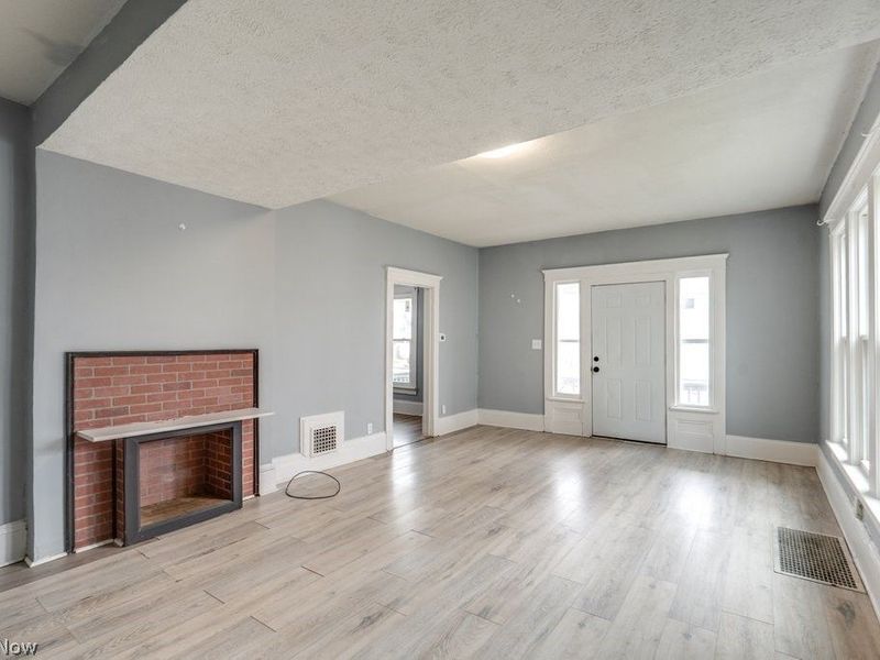 821 19th Street NW, Canton, OH 44709 Photo 3