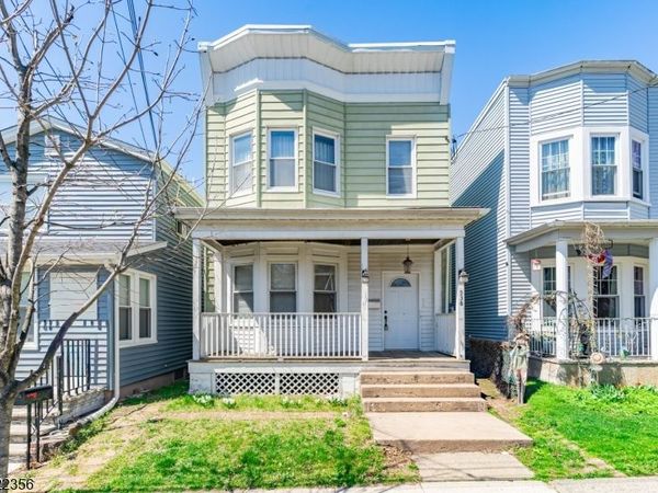 538 Jefferson St, Carlstadt, NJ 07072