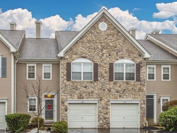 81 Dorchester Dr, Bernards, NJ 07920