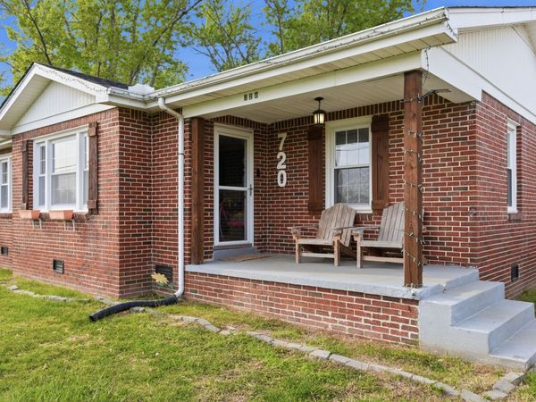 720 Dry Creek Rd, Smithville, TN 37166