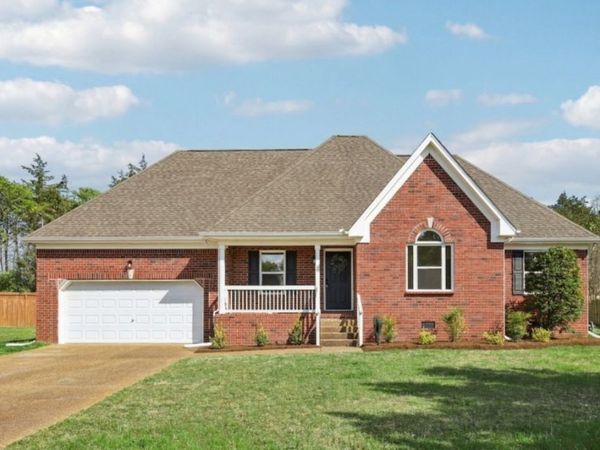 229 Parrish Pl, Mount Juliet, TN 37122