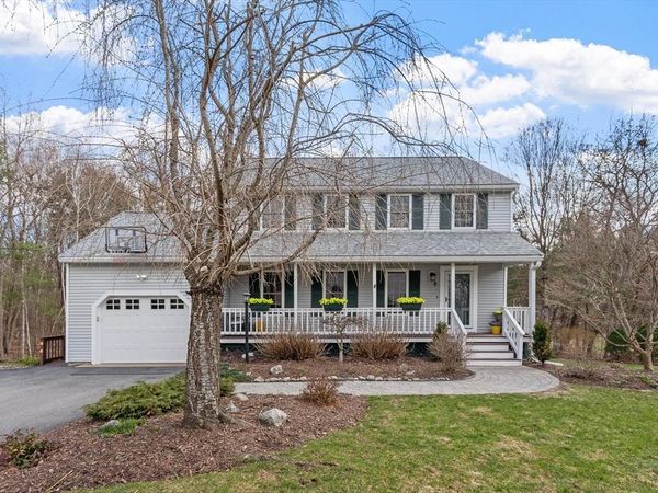 5 Maura Circle, Westford, MA 01886