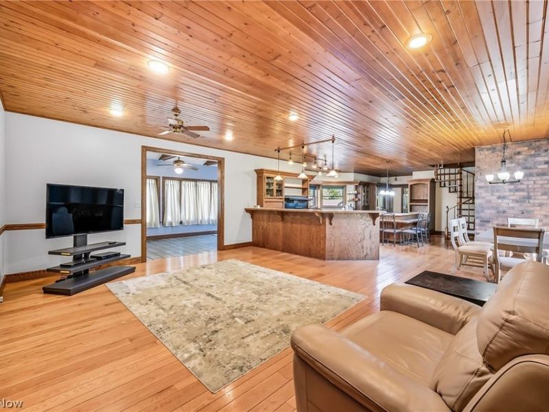 4114 S Raccoon Road , Canfield, OH 44406 Photo 21