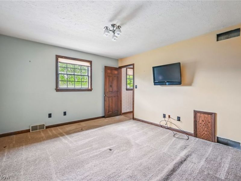 4114 S Raccoon Road , Canfield, OH 44406 Photo 32