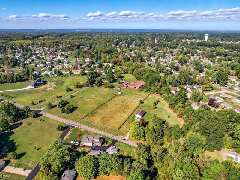 4114 S Raccoon Road , Canfield, OH 44406 Photo 6