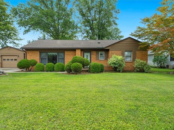 2350 E Sand Road, Port Clinton, OH 43452