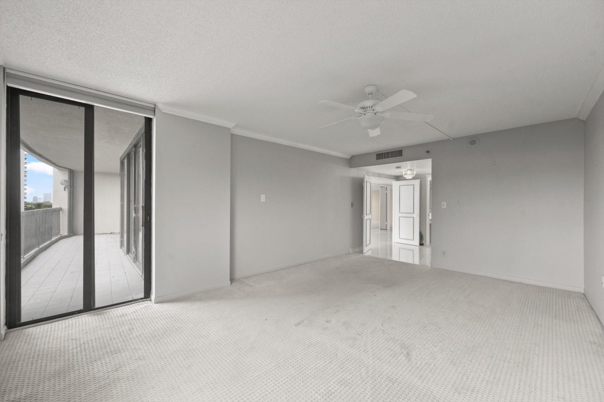 2480 Presidential Way, Unit 704, West Palm Beach, FL 33401 Photo