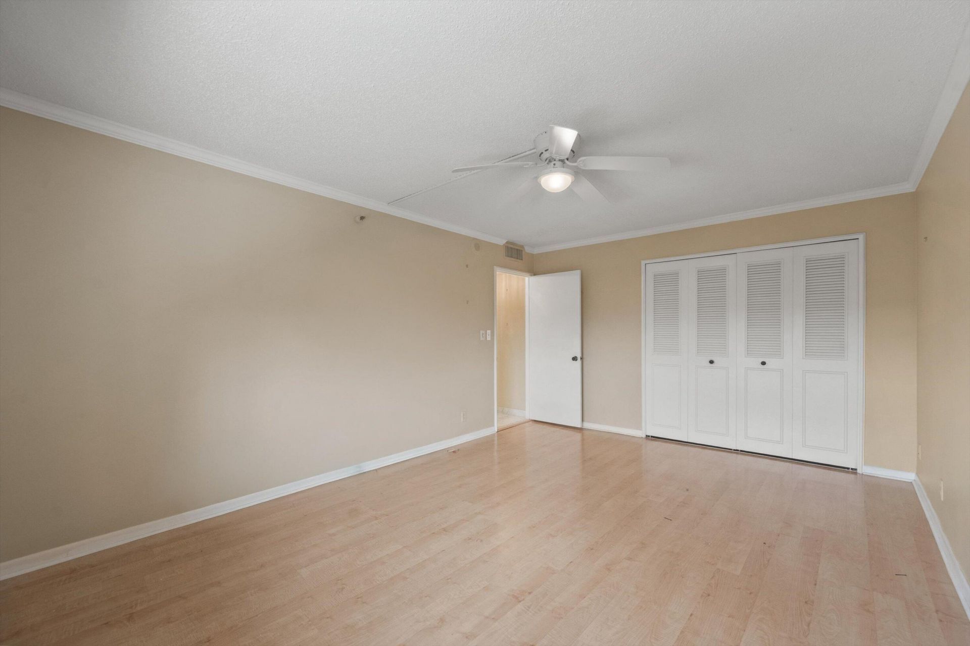 2480 Presidential Way, Unit 704, West Palm Beach, FL 33401 Photo