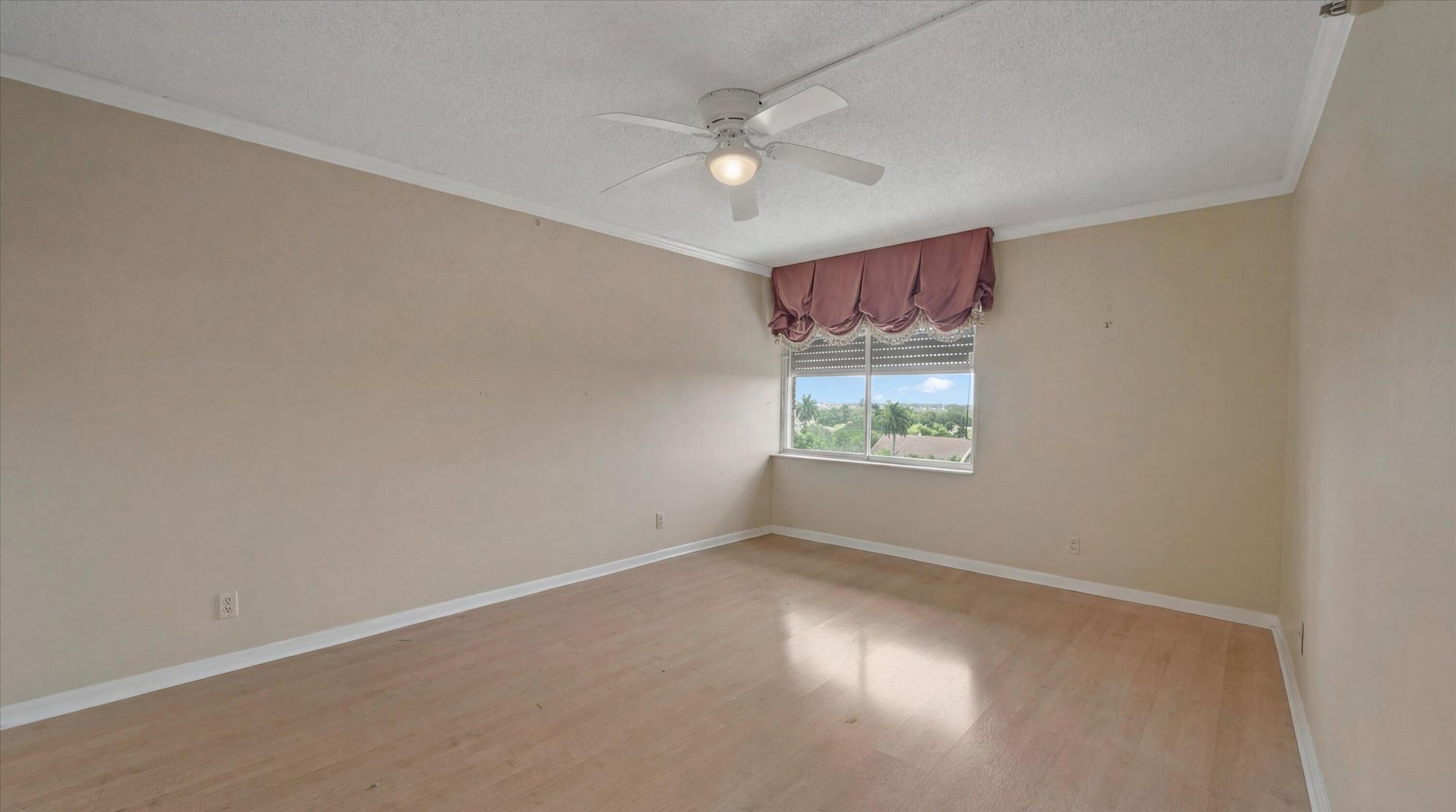 2480 Presidential Way, Unit 704, West Palm Beach, FL 33401 Photo