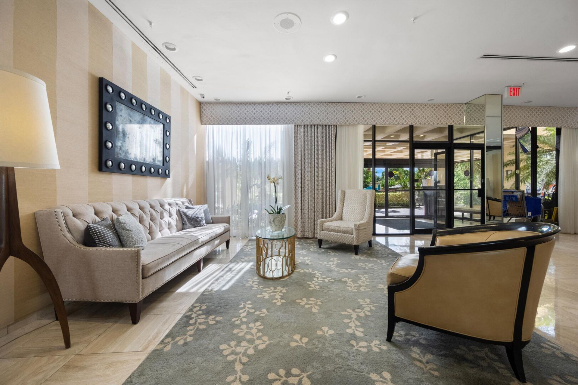 2480 Presidential Way, Unit 704, West Palm Beach, FL 33401 Photo