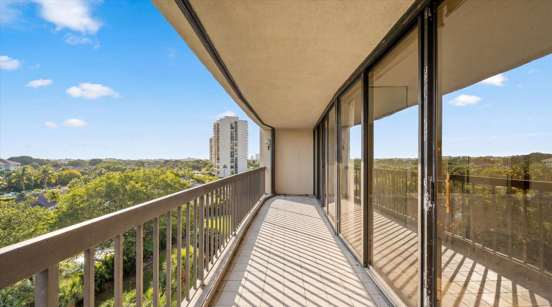 2480 Presidential Way, Unit 704, West Palm Beach, FL 33401 Photo