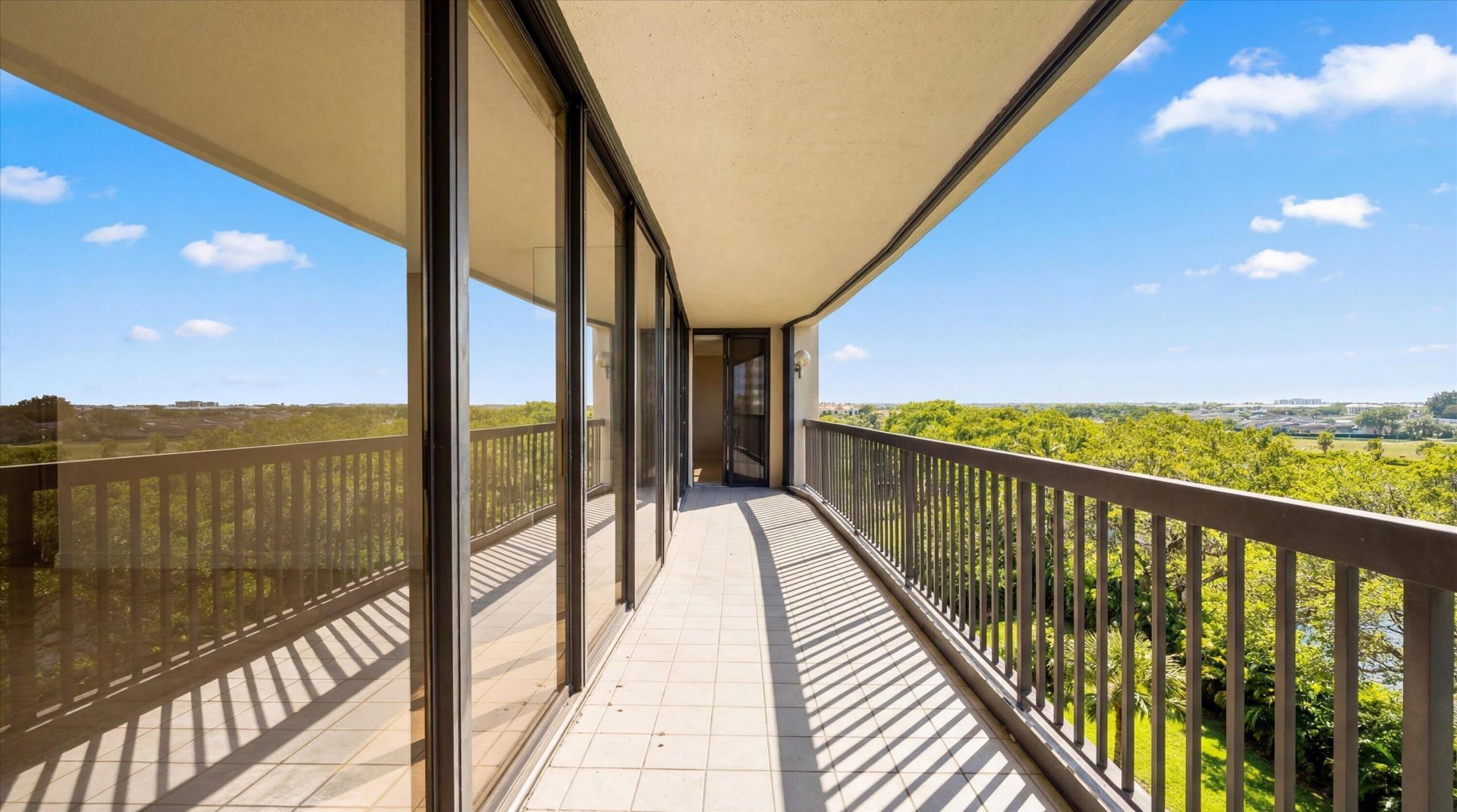 2480 Presidential Way, Unit 704, West Palm Beach, FL 33401 Photo