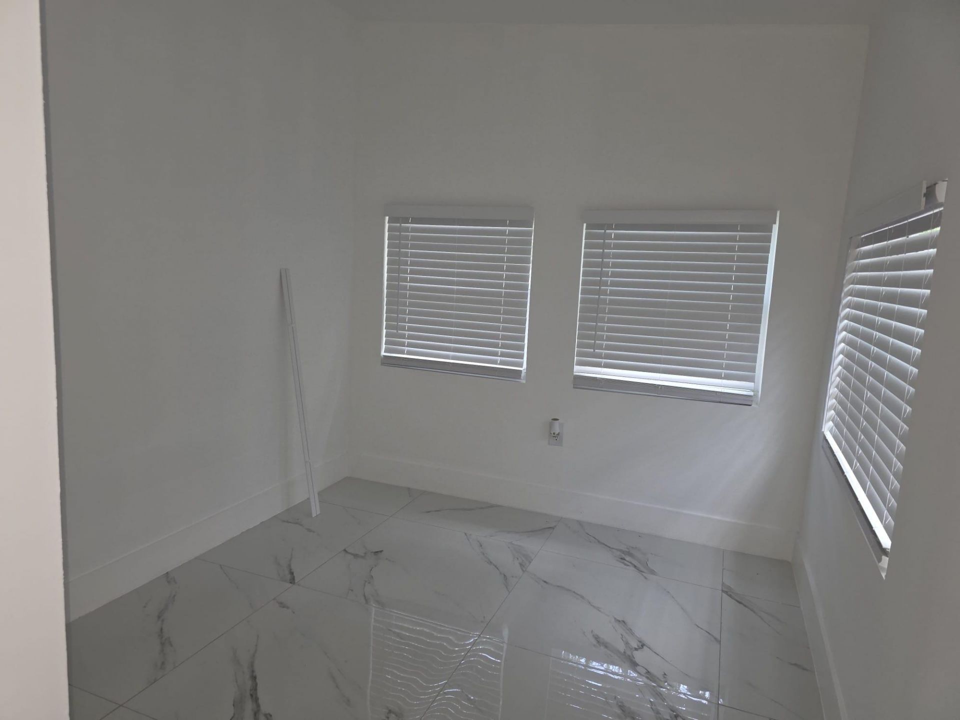 554 NW 102nd Street, Miami, FL 33150 Photo