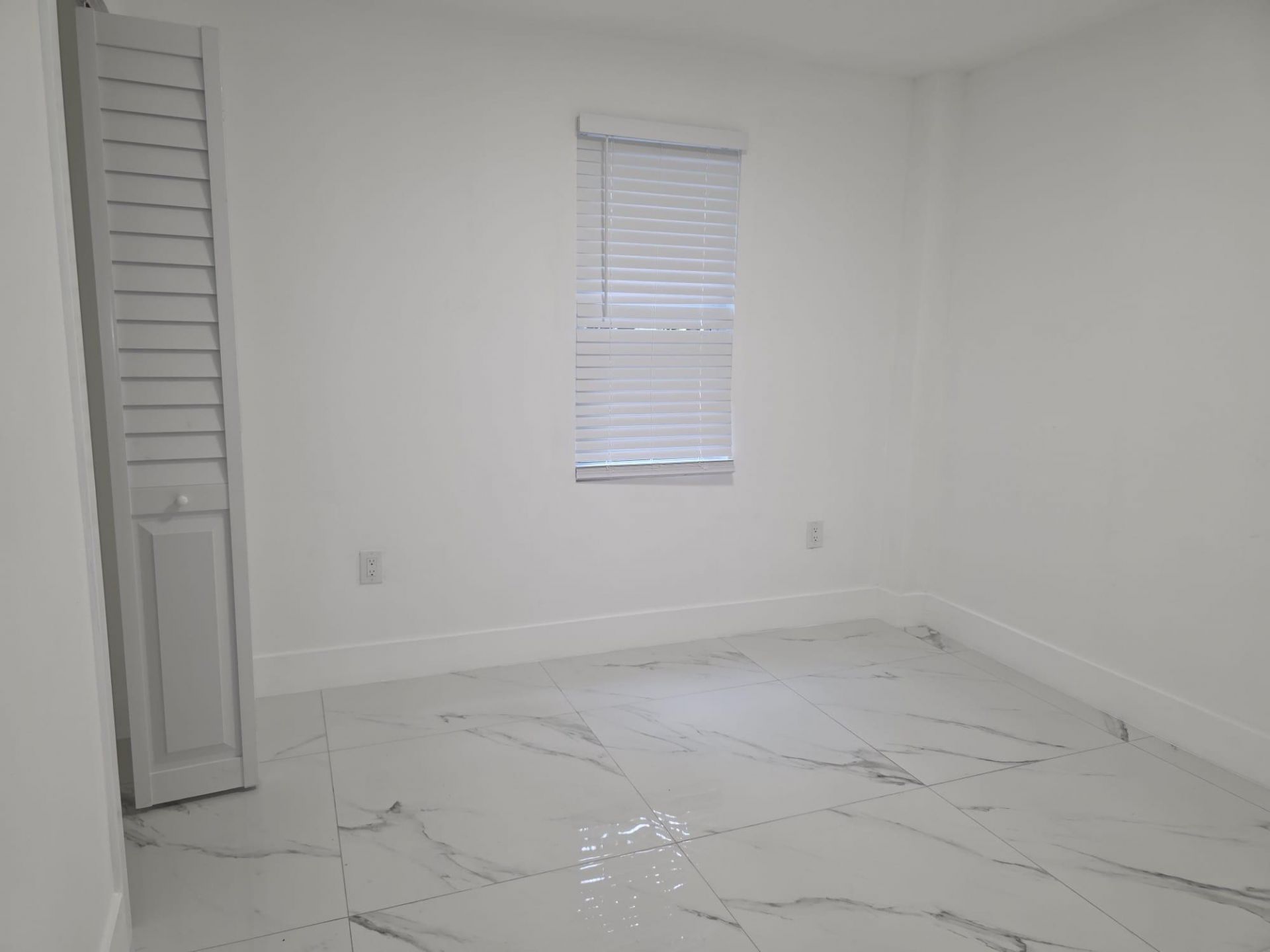 554 NW 102nd Street, Miami, FL 33150 Photo