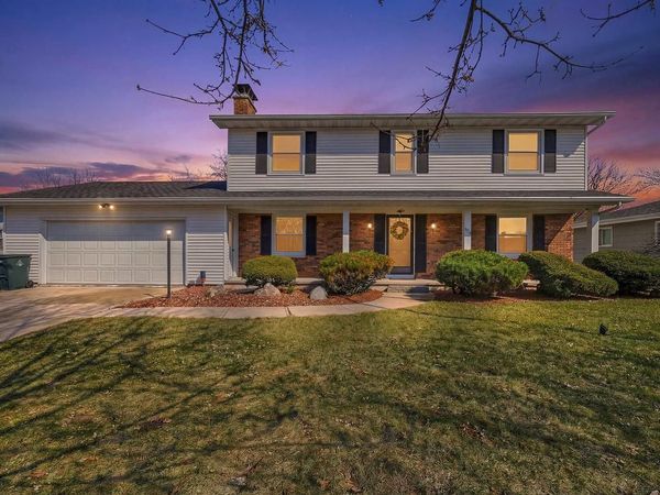 1035 MEADOW LANE, Fond Du Lac, WI 54935