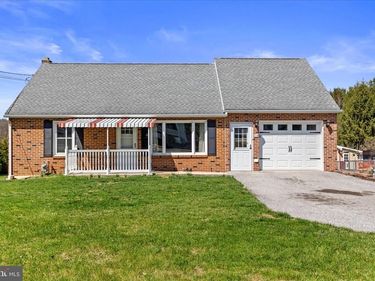 113 CHURCH STREET, SEVEN VALLEYS, PA 17360