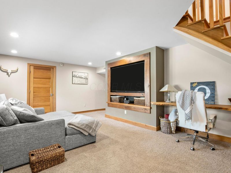 7860 Schott Road , Westerville, OH 43081 Photo 47