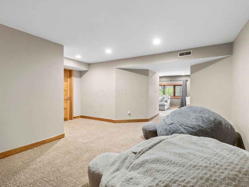 7860 Schott Road , Westerville, OH 43081 Photo 51