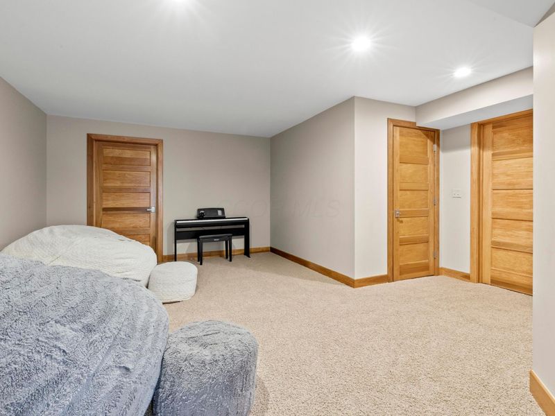 7860 Schott Road , Westerville, OH 43081 Photo 52