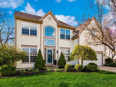 1328 Royal Oak Drive, Lewis Center, OH 43035