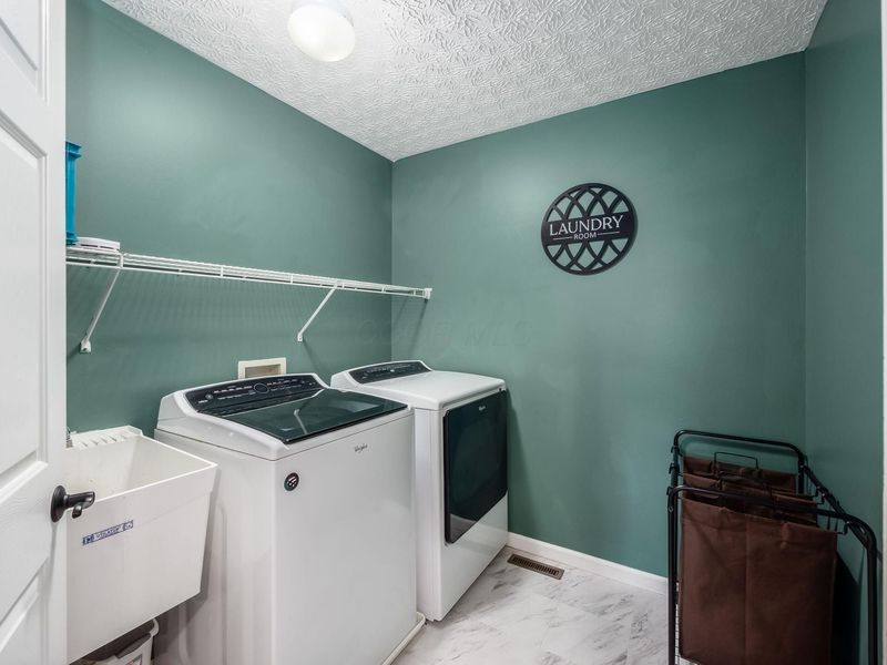 1328 Royal Oak Drive, Lewis Center, OH 43035 Photo 28