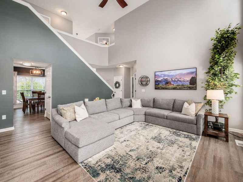 1328 Royal Oak Drive, Lewis Center, OH 43035 Photo 8