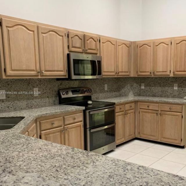 3066 Lakewood Cir, Weston, FL 33332 Photo