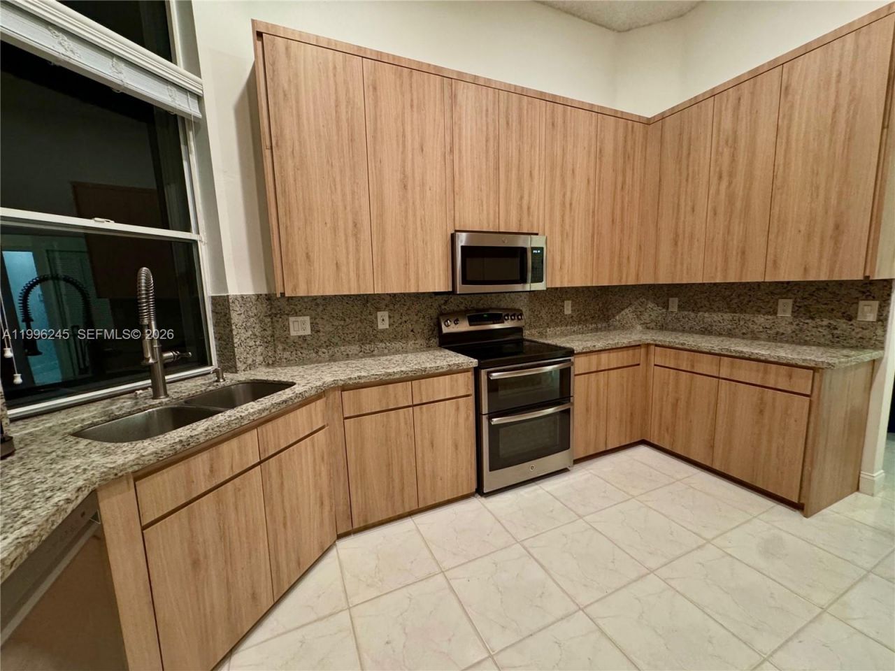 3066 Lakewood Cir, Weston, FL 33332 Photo