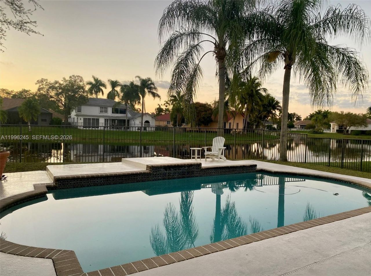 3066 Lakewood Cir, Weston, FL 33332 Photo
