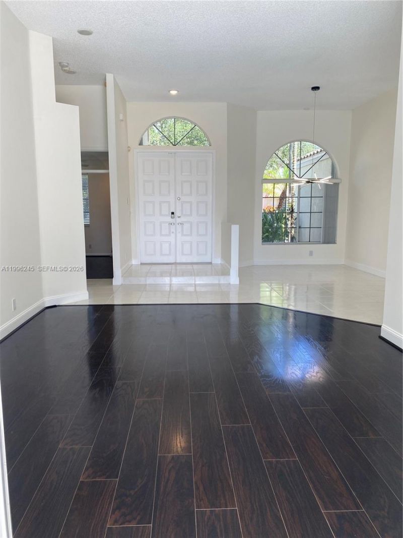 3066 Lakewood Cir, Weston, FL 33332 Photo