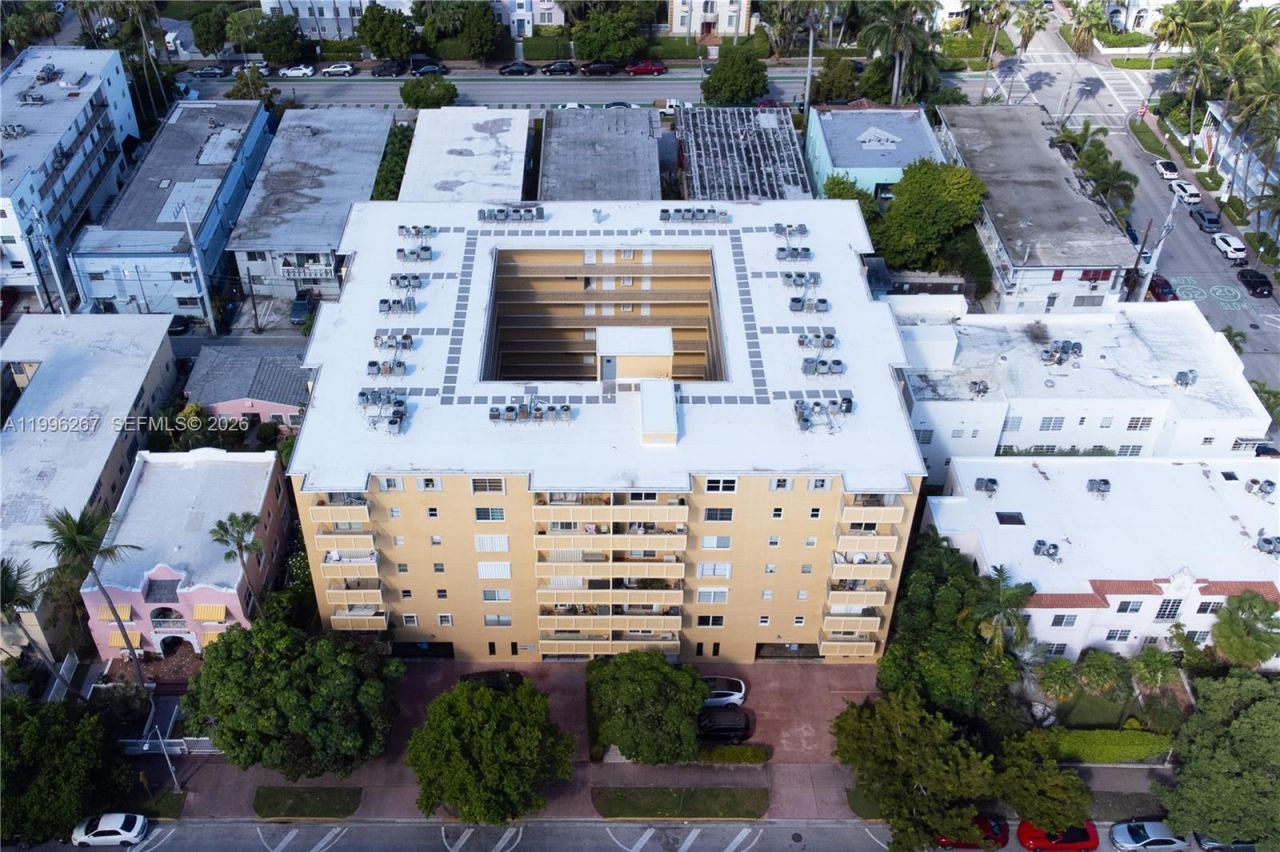 730 Pennsylvania Ave , Unit 210, Miami Beach, FL 33139 Photo