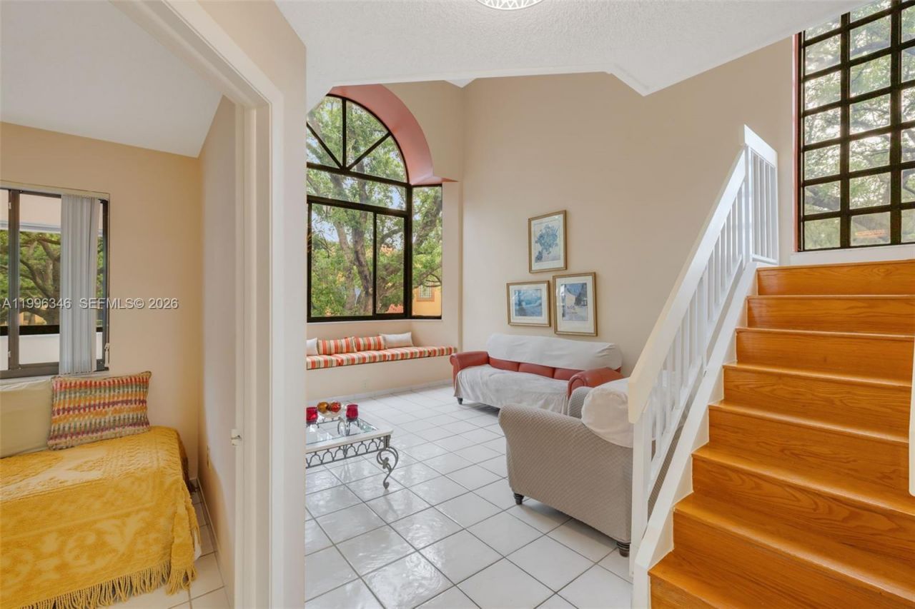 15485 N Miami Lakeway N, Unit 208-2, Miami Lakes, FL 33014 Photo