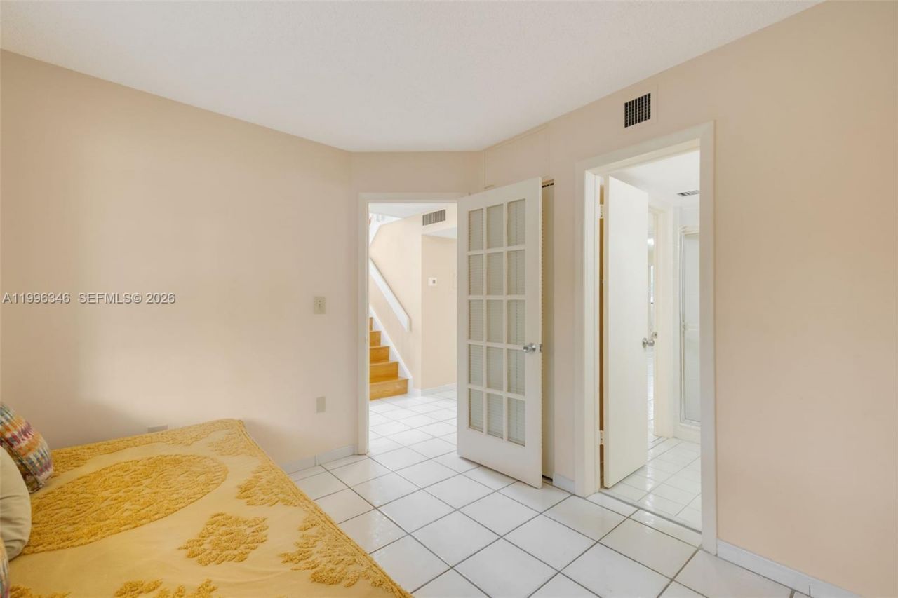 15485 N Miami Lakeway N, Unit 208-2, Miami Lakes, FL 33014 Photo