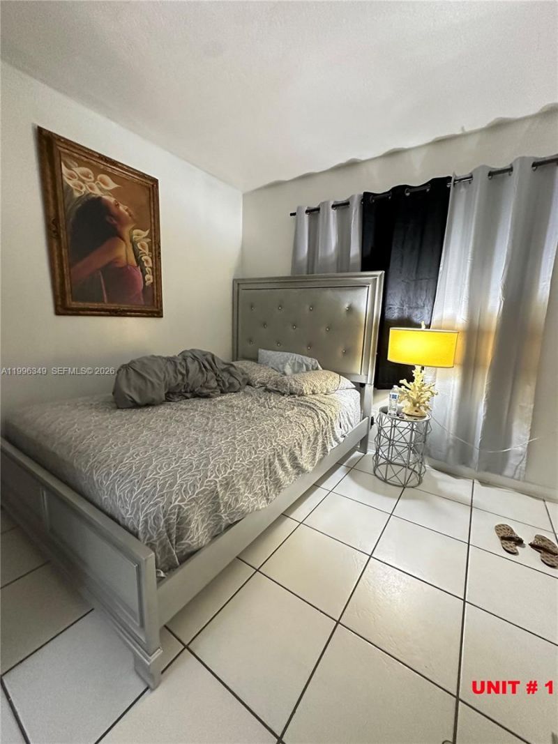 809 NE 2nd St Unit 1-2 , Hallandale Beach, FL 33009 Photo