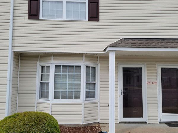 2140 Flagstone Court, Unit J6, Greenville, NC 27834