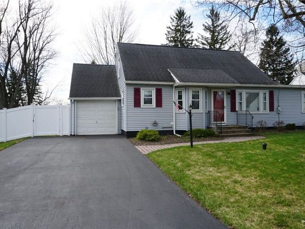 6340 Collamer Dr , East Syracuse, NY 13057