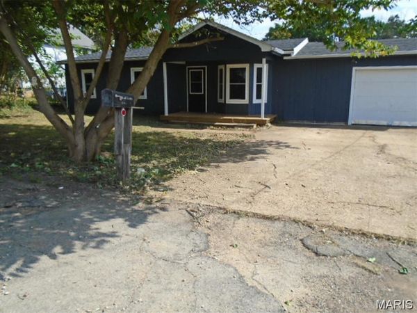 807 Bond Street , Potosi, MO 63664